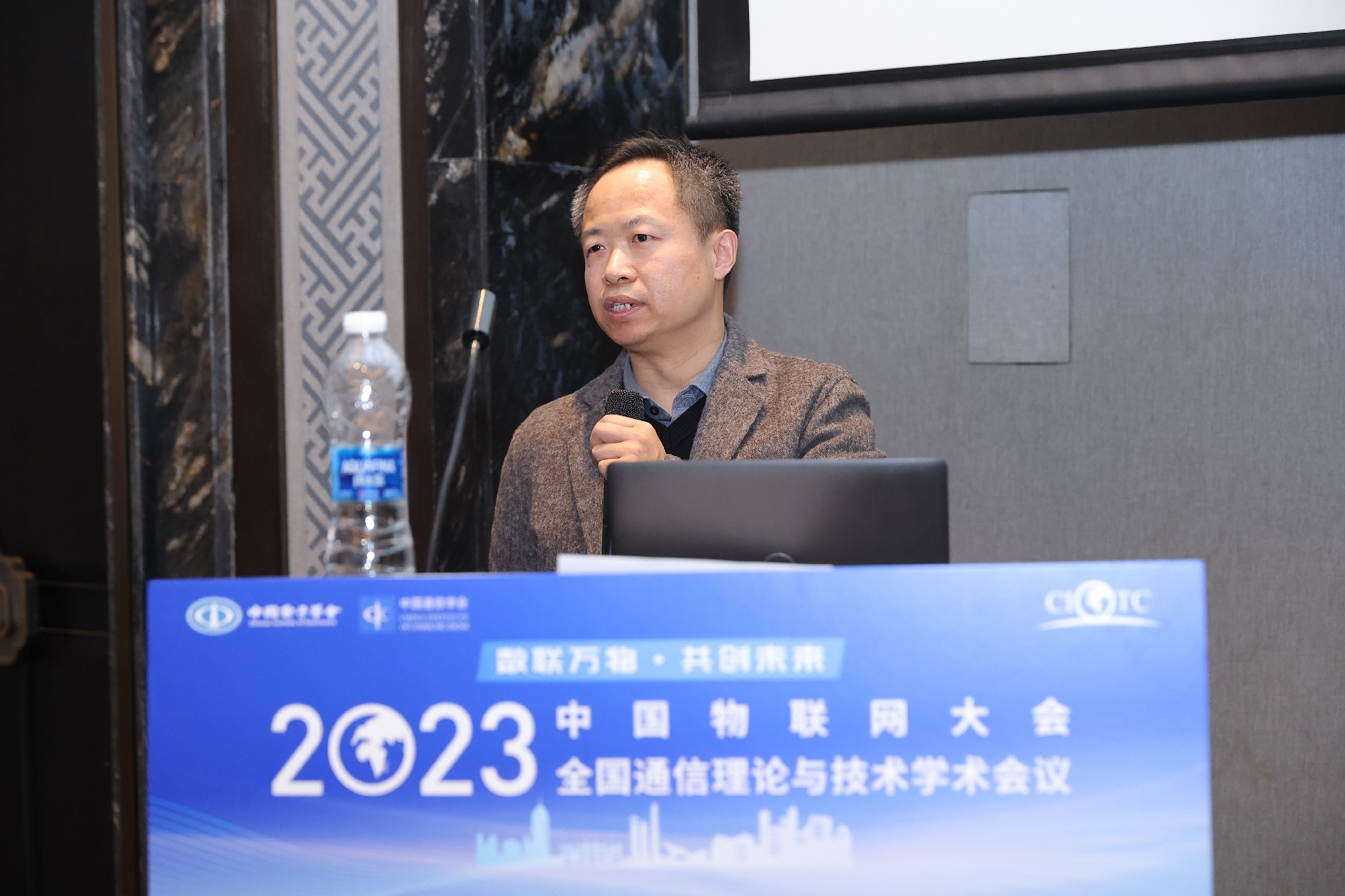 1701092244223671.jpg 1701092244223671.jpg